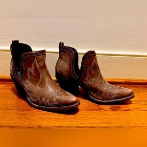 MYRA Booties barely worn!